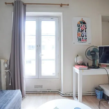 Charming Studio With Tour Eiffel View *