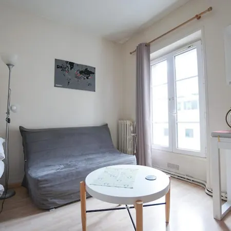Appartement Charming Studio With Tour Eiffel View